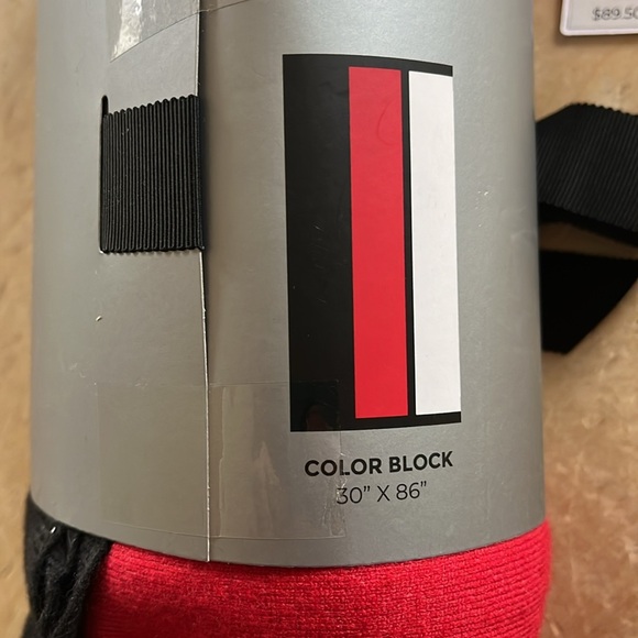 NWT Travel Wrap - Picture 4 of 4